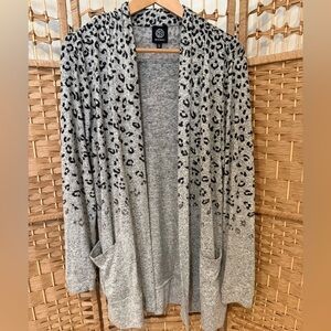 Bobeau Open Front Leopard Cardigan with Pockets Size Large Super Soft